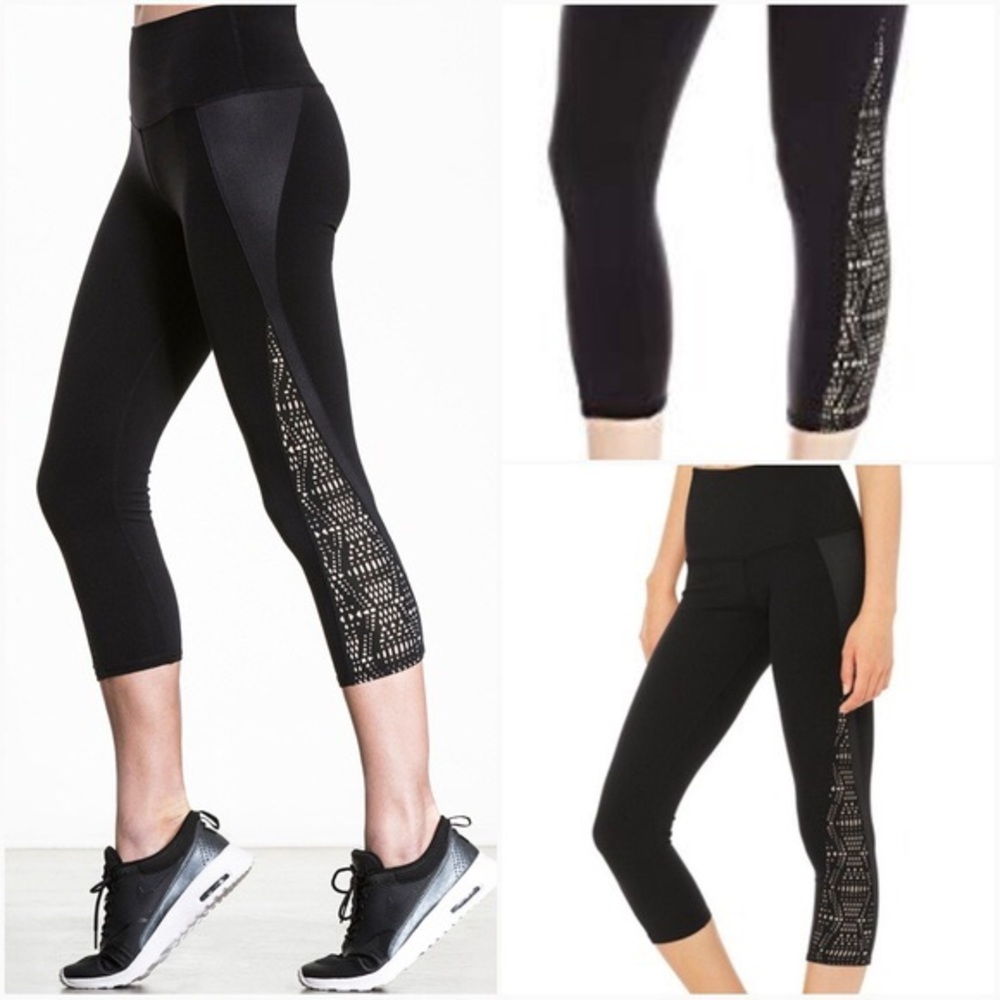 Alo Yoga Patina Capri Leggings